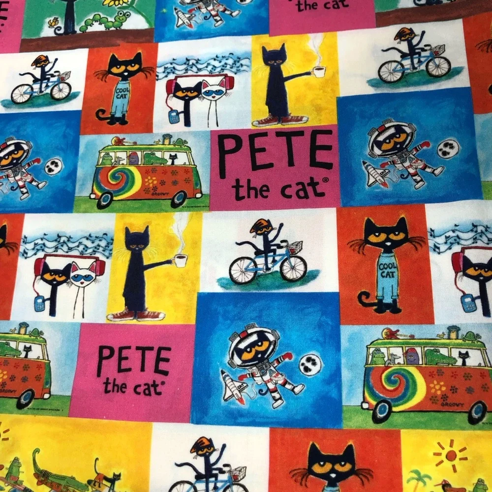 Set Of 2 Hand‎ Made Cotton Multicolor Pet The Cat Standard Pillowcases
